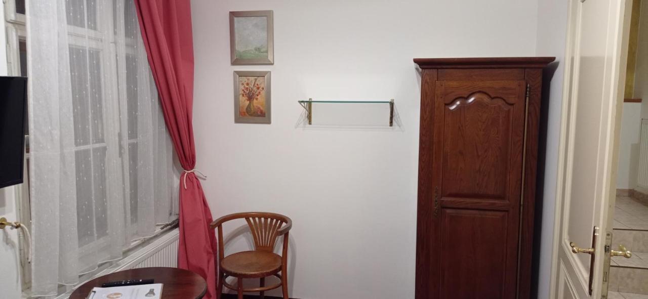 U Zlateho Jelena Otel Prag